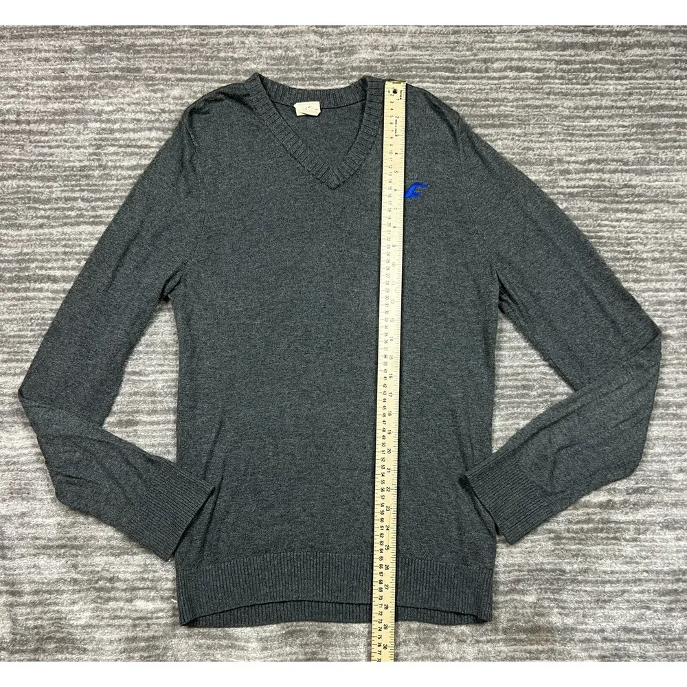 Hollister Sweater Mens Medium Gray Long Sleeve Casual V‎ Neck Pullover